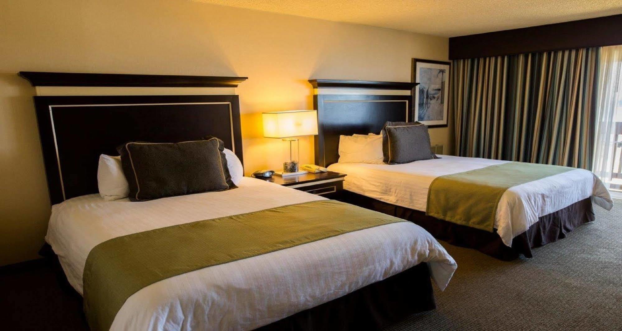 Pacifica Lighthouse Hotel Trademark Collection By Wyndham Extérieur photo
